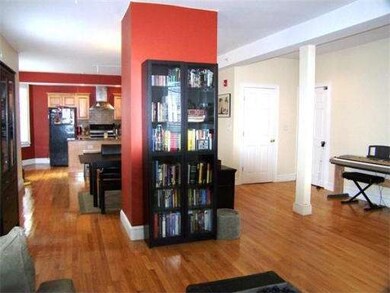 27 Aldrich St, Somerville, MA 02145 - photo 2