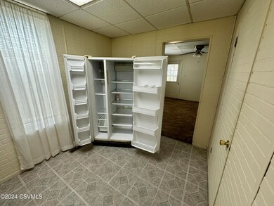 627 E 3rd St, Nescopeck, PA 18635 - photo 5