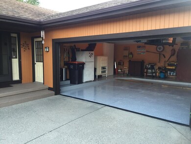 Garage 1