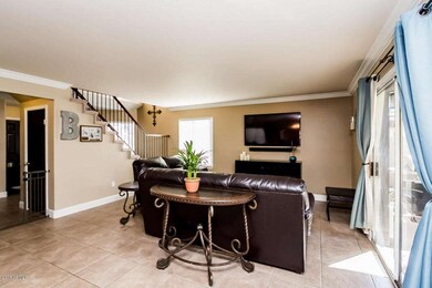 7451_E_Lobo_Ave_FamilyRoom2