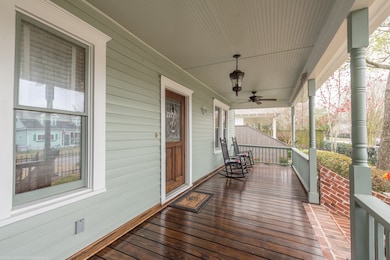 916 Cortlandt St, Houston, TX 77008 - photo 2