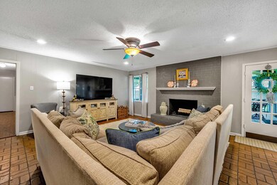 1408 Kensington Dr, Tyler, TX 75703 - photo 6