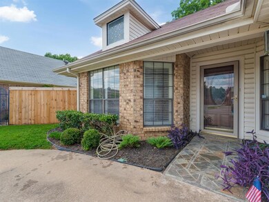 1409 Autumn Chase Square, Bedford, TX 76022 - photo 4