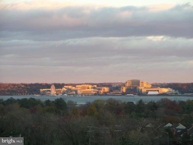 Hunting Creek Club unit 903, Alexandria, VA 22303 - photo 6