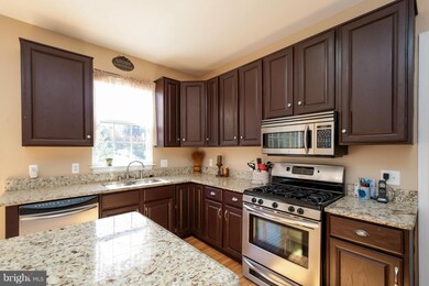 12153 Millbill Ct, Bristow, VA 20136 - photo 6