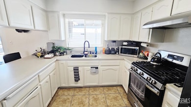 718 Florito Way, Delano, CA 93215 - photo 7