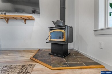 220 NW Sagan Loop, Sheridan, OR 97378 - photo 7