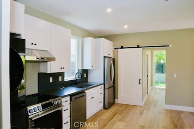 729 Center St unit C, Costa Mesa, CA 92627 - photo 3