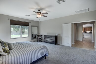2118 N Calvin Cir-9