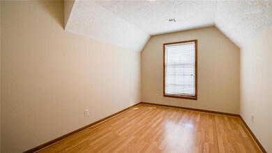 7804 Darnell St, Shawnee, KS 66216 - photo 5