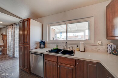 1602 E Juanita Ave-8