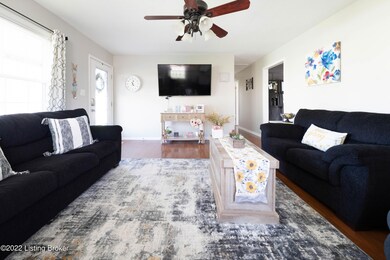 8120 Jasmine Ln, Louisville, KY 40228 - photo 6