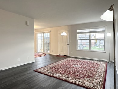 1514 Northfield Meadows Blvd unit 2, Bourbonnais, IL 60914 - photo 7