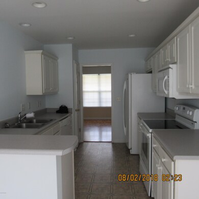 820 Hillside Dr, Wilmington, NC 28412 - photo 4