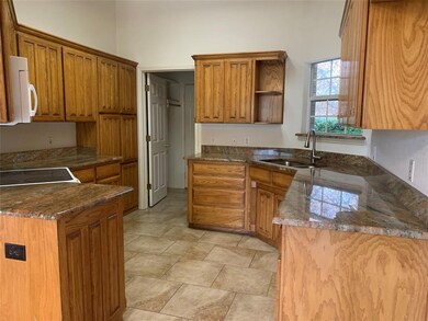 800 Vickie Dr, Azle, TX 76020 - photo 7