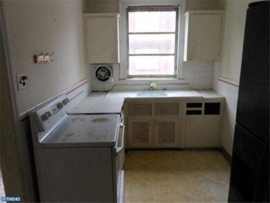 614 Andover Rd, Upper Darby, PA 19082 - photo 4