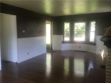 1925 Euclid Dr, Anderson, IN 46011 - photo 2