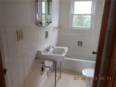 Full Bath.