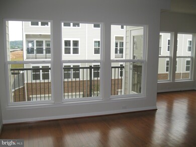 2986 Rittenhouse Cir, Fairfax, VA 22031 - photo 5