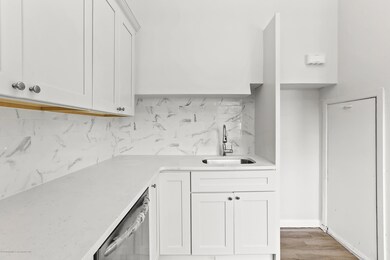 21 Anderson St, Union Beach, NJ 07735 - photo 4