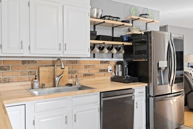 141 Dupuis Rd, Holyoke, MA 01040 - photo 7