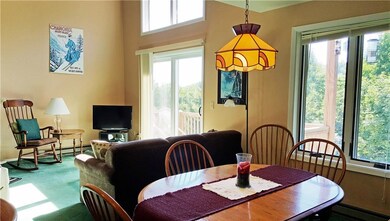 527 Fox Ridge Dining Room