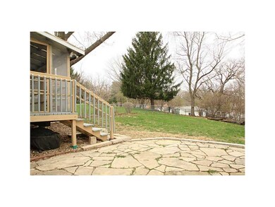 Patio/Deck. Flagstone Patio and screened in porch