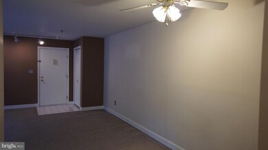 921 Governor Cir, Wilmington, DE 19809 - photo 4