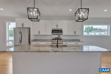 902 Forest St, Charlottesville, VA 22903 - photo 7