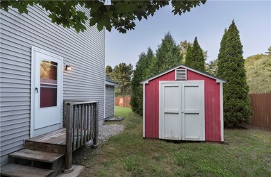 49 Vernon Dr, Chepachet, RI 02814 - photo 5