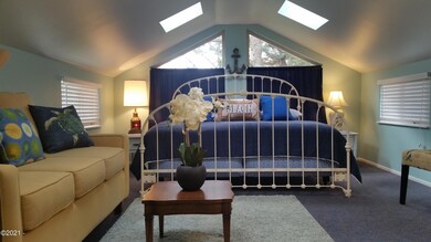 Atrium bedroom