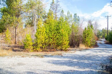 TBD Warner Dr Lot 14 Block 2, Cascade, ID 83611 - photo 6