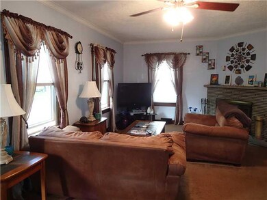 Living Room. Spacious size living room with firepl