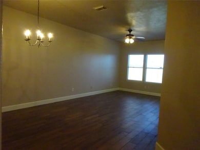 4918 Landward Ln, Houston, TX 77066 - photo 2