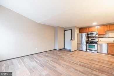 1722 Aliceanna St unit 3, Baltimore, MD 21231 - photo 4