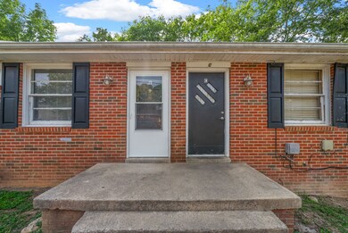 432 Circle Dr unit B, Clarksville, TN 37043 - photo 4