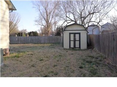 STORAGE SHED