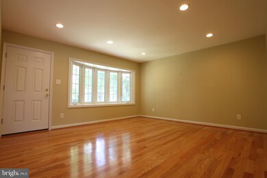 4106 Elizabeth St, Rockville, MD 20853 - photo 3