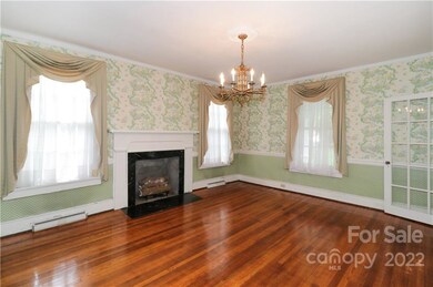 604 Davie Ave, Statesville, NC 28677 - photo 5