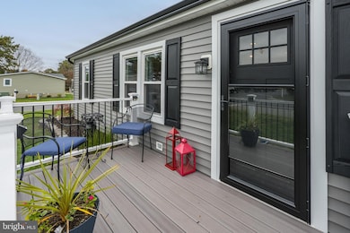 401 Maplehurst Ct, Whiting, NJ 08759 - photo 2