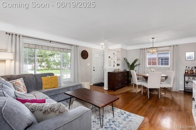 Living Room/Dining Room