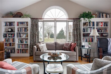 BUILT INS AND COMFORTABLE LIVING