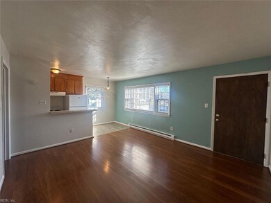 1023 Little Bay Ave unit 5, Norfolk, VA 23503 - photo 6