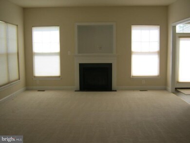 9396 Falling Water Dr, Bristow, VA 20136 - photo 6