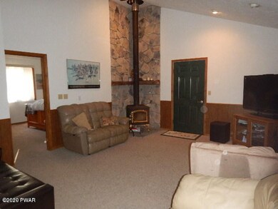 125 Buckboard Ln, Hawley, PA 18428 - photo 7