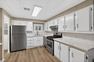 7515 Maple Leaf Ln unit 140, Sacramento, CA 95828 - photo 7