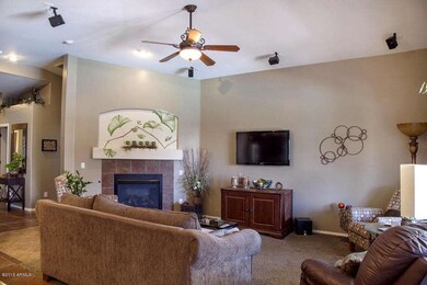 FamilyRoom_2996