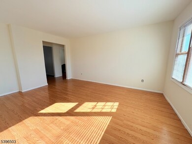 460 New York Ave unit 4, Elizabeth, NJ 07202 - photo 2