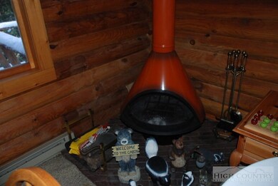 381 Valley Creek Ln, Banner Elk, NC 28604 - photo 3