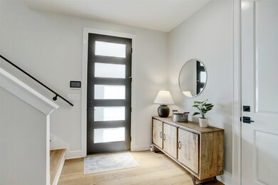 824 Wakefield Dr unit B, Houston, TX 77018 - photo 3